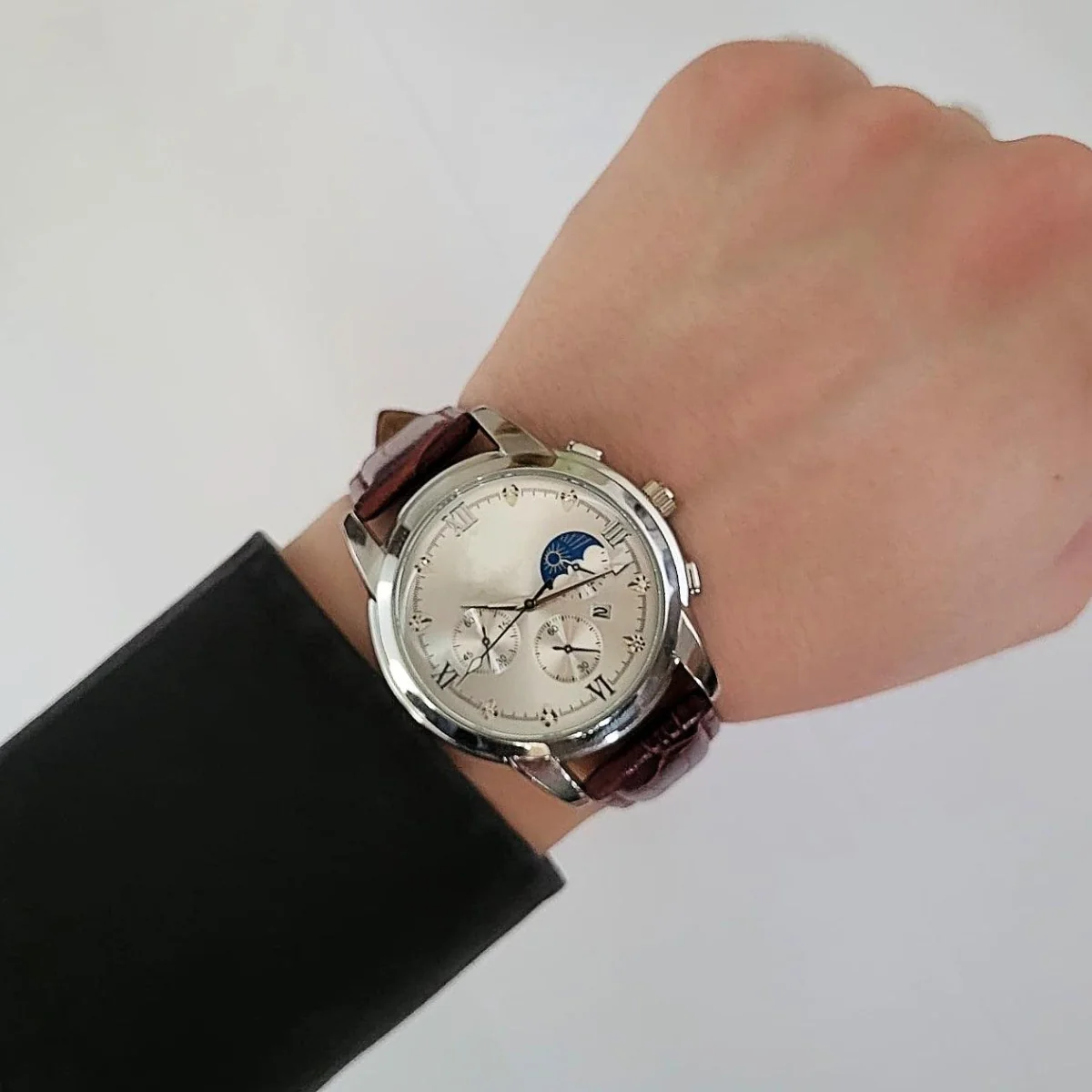 Old Money Watch - Image 6