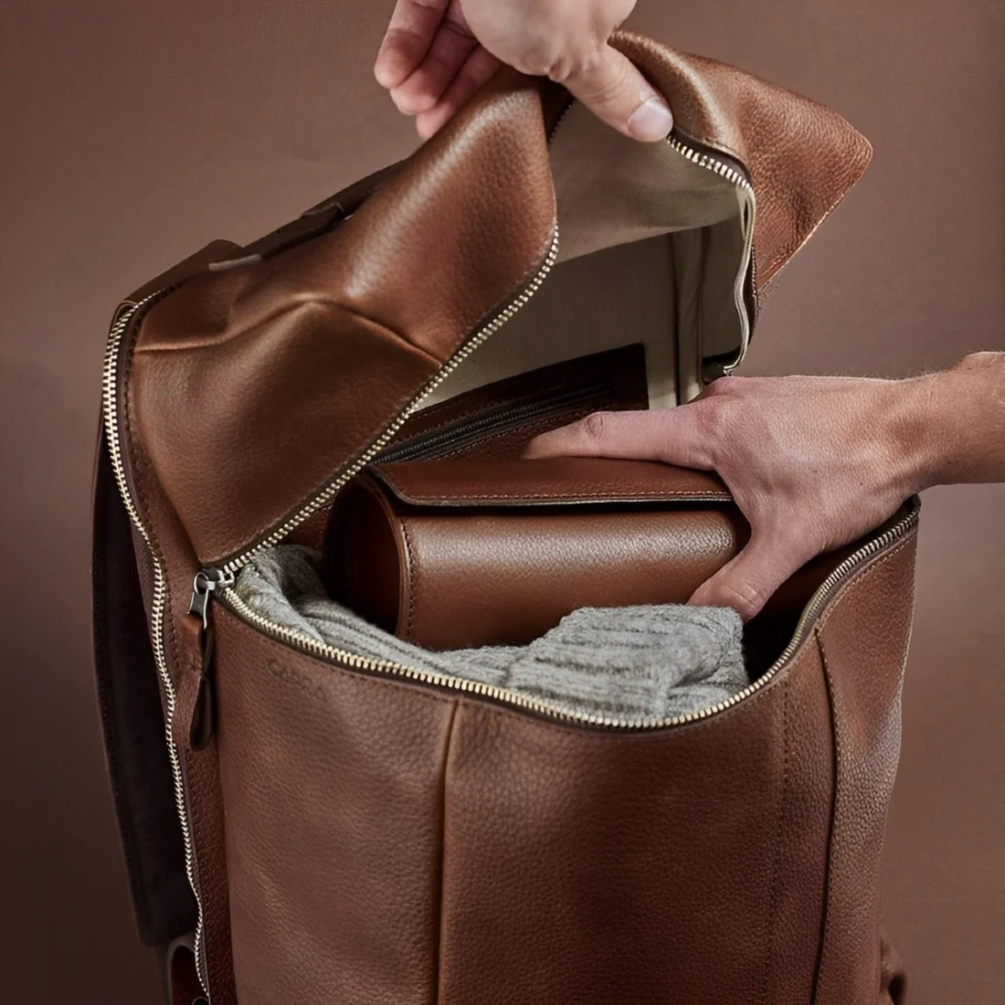 Travel Watch Case - Image 3